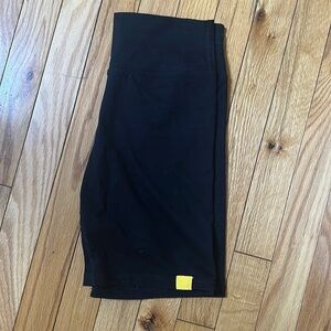 Yellow the label black biker shorts